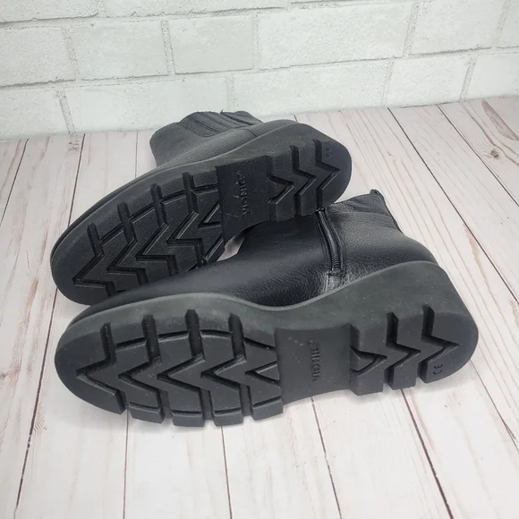 Vionic Women's Aria Wedge Ankle Booties - Picture 6 of 8